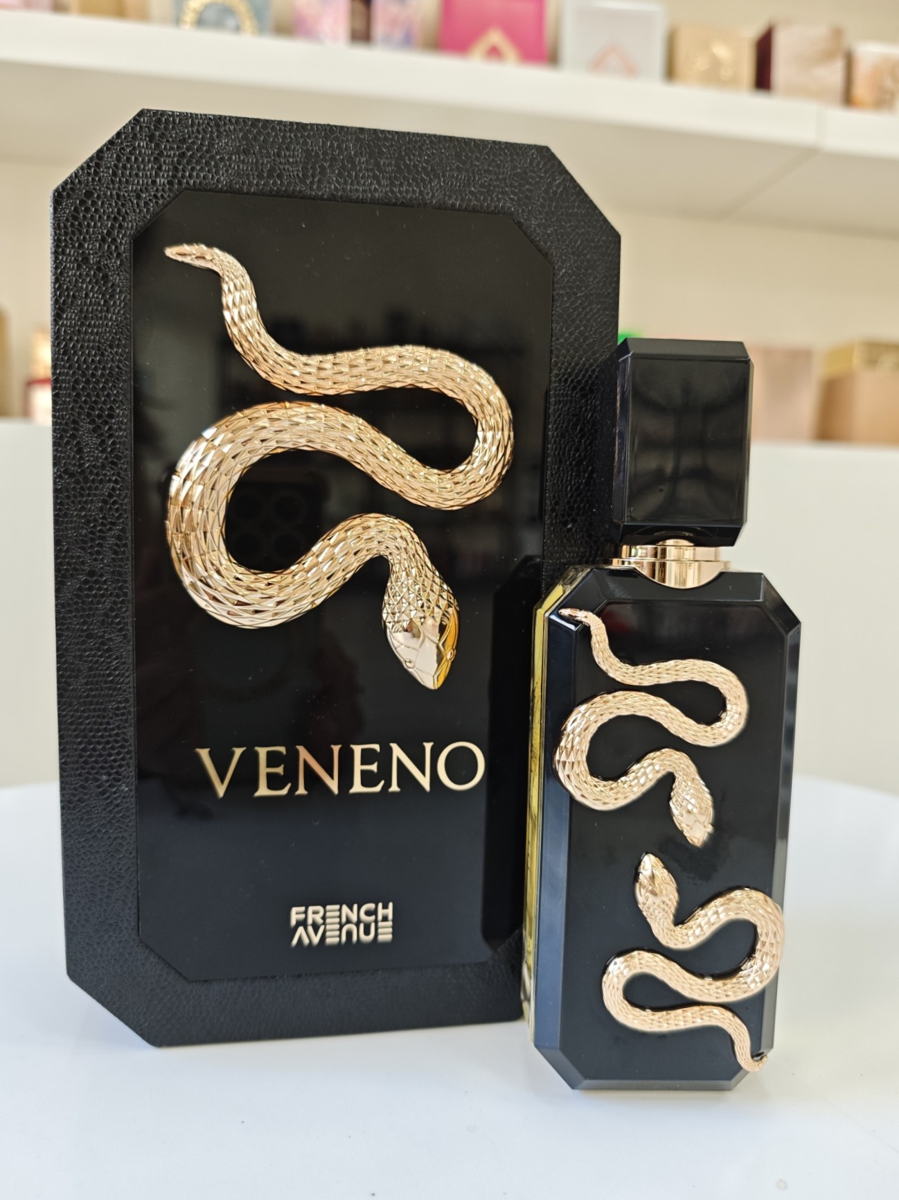 Veneno Black – French Avenue
