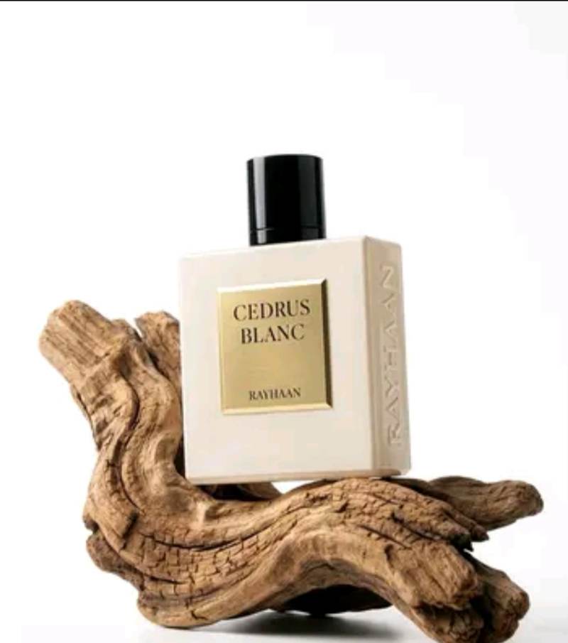 Cedrus Blanc- Rayhaan- Cítrico-Limpio-Fondo amaderado-100ml